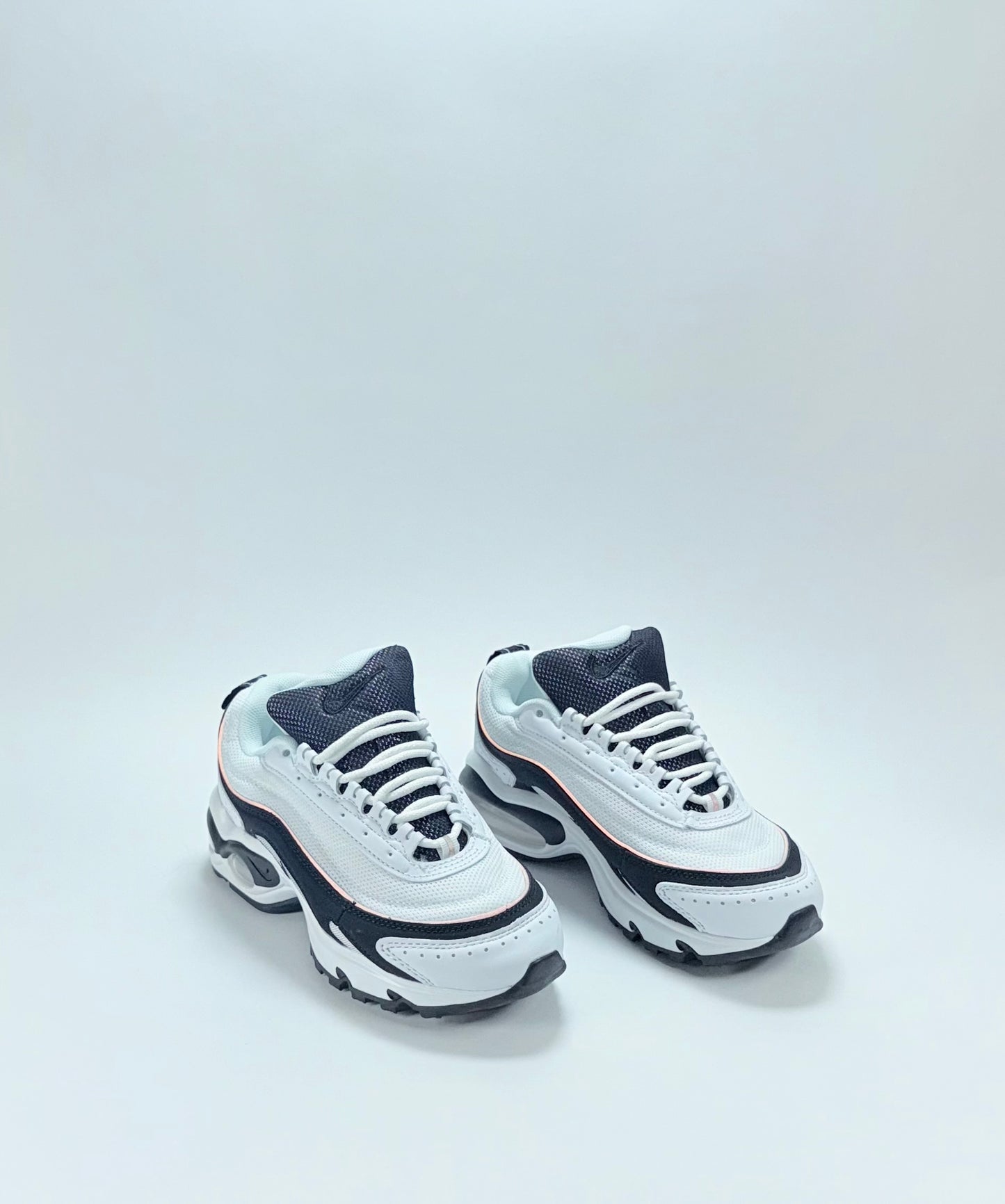 Nike Tailwind 2