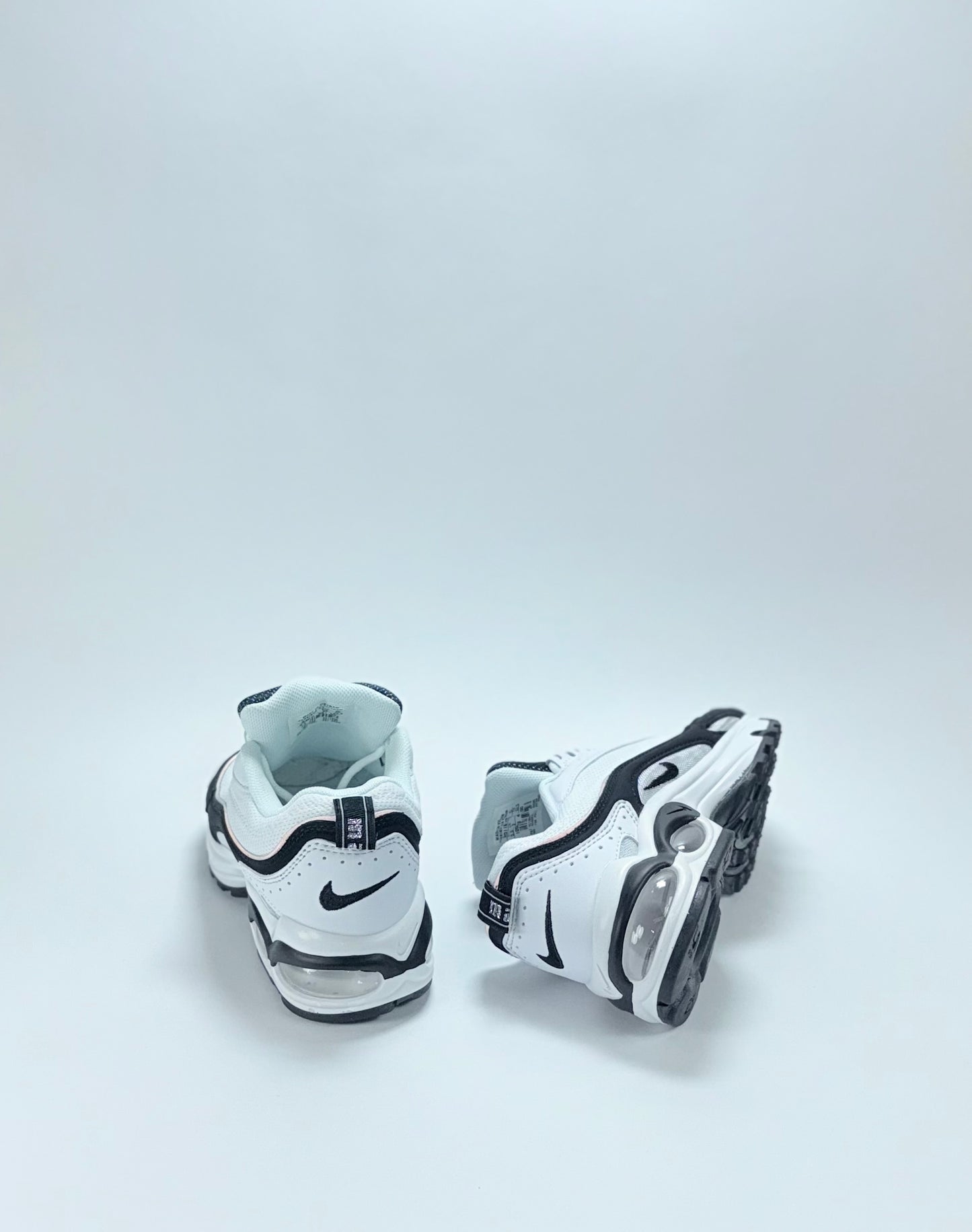 Nike Tailwind 2