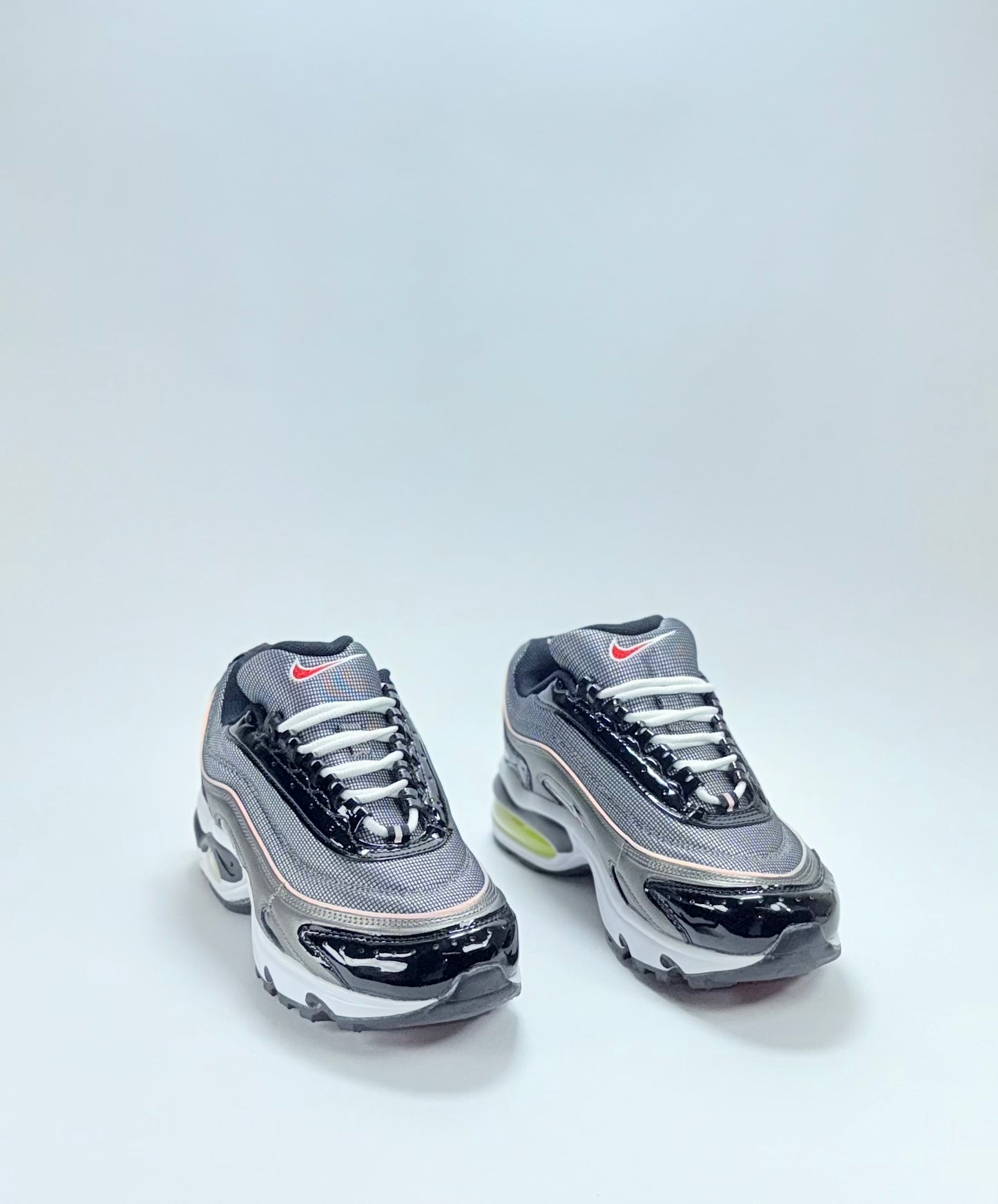 Nike Tailwind 2