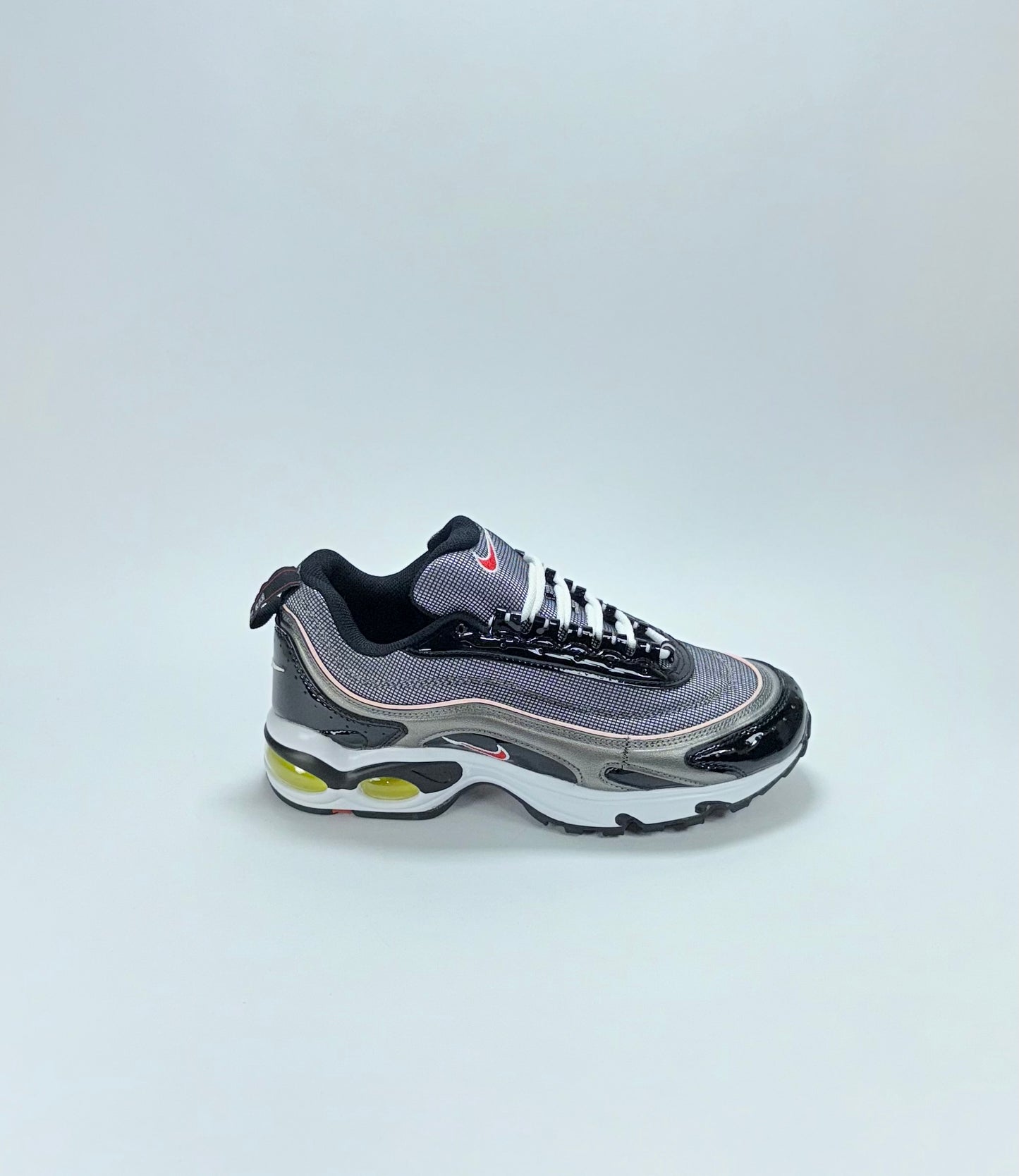 Nike Tailwind 2