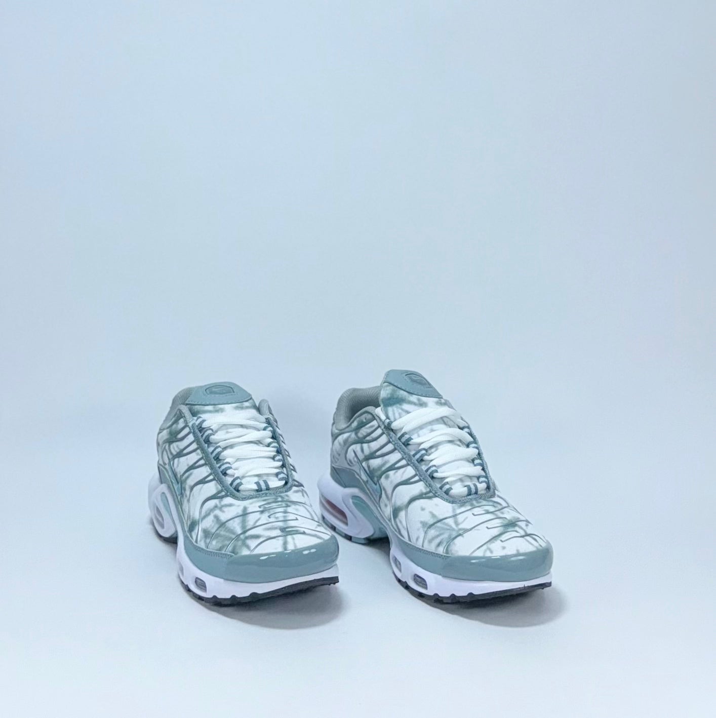 Nike TN Gris Blanca