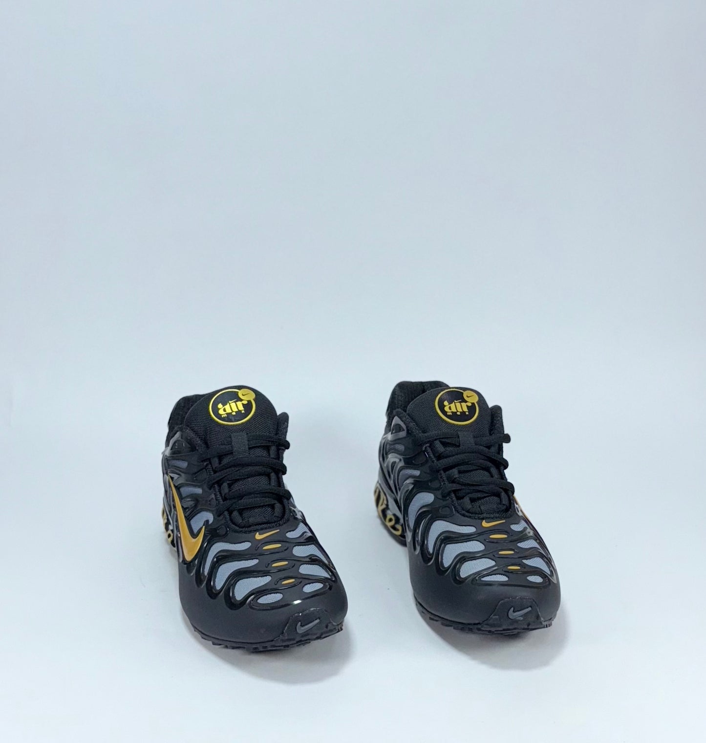 Nike Air Max Drift Negra Dorada