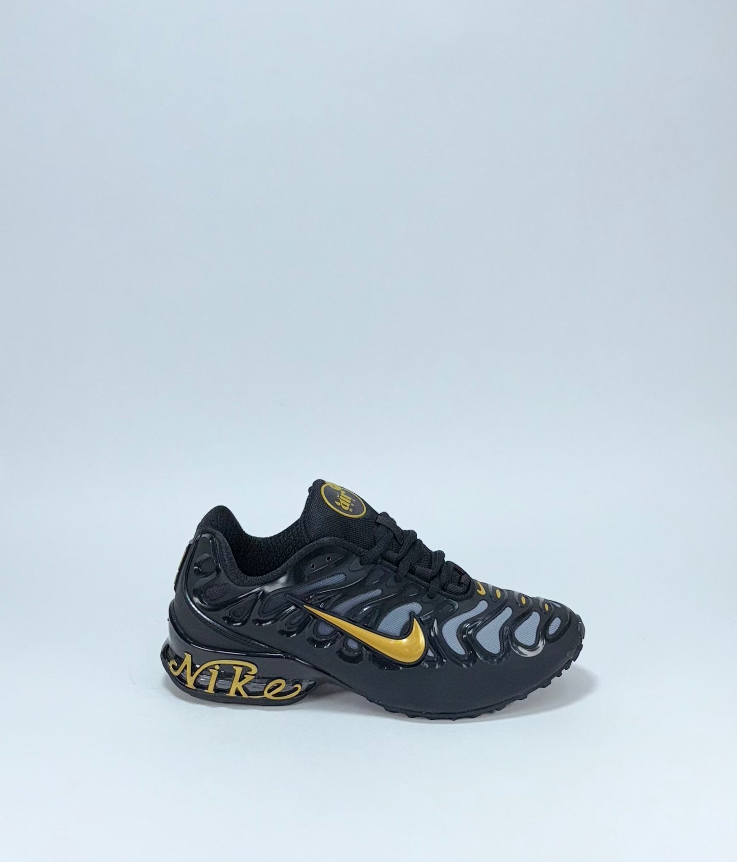 Nike Air Max Drift Negra Dorada