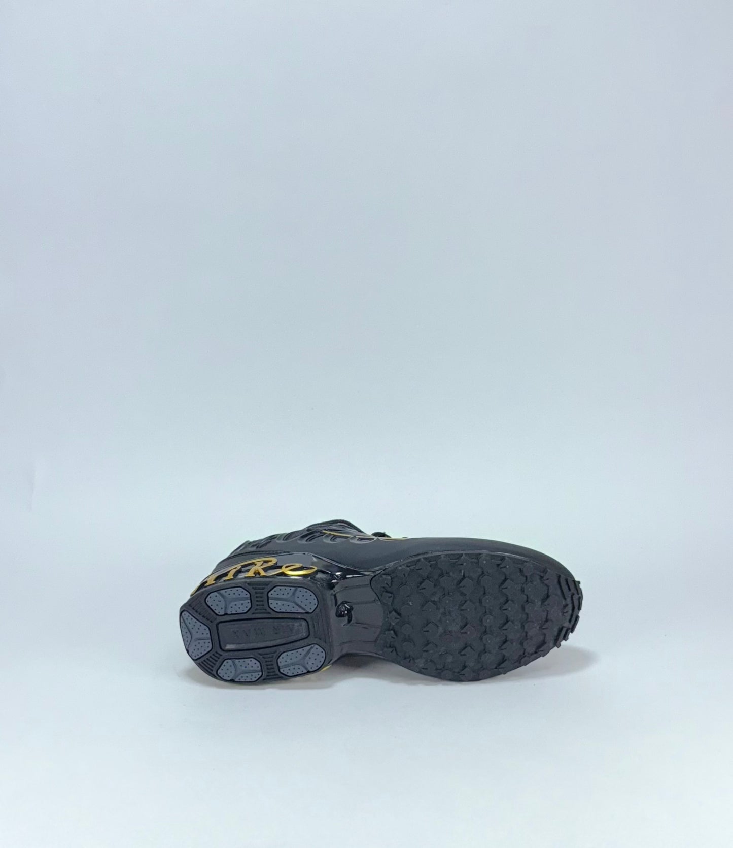 Nike Air Max Drift Negra Dorada