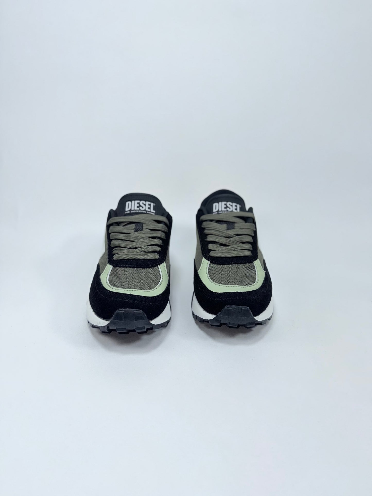 Diesel Styche Negra Blanca