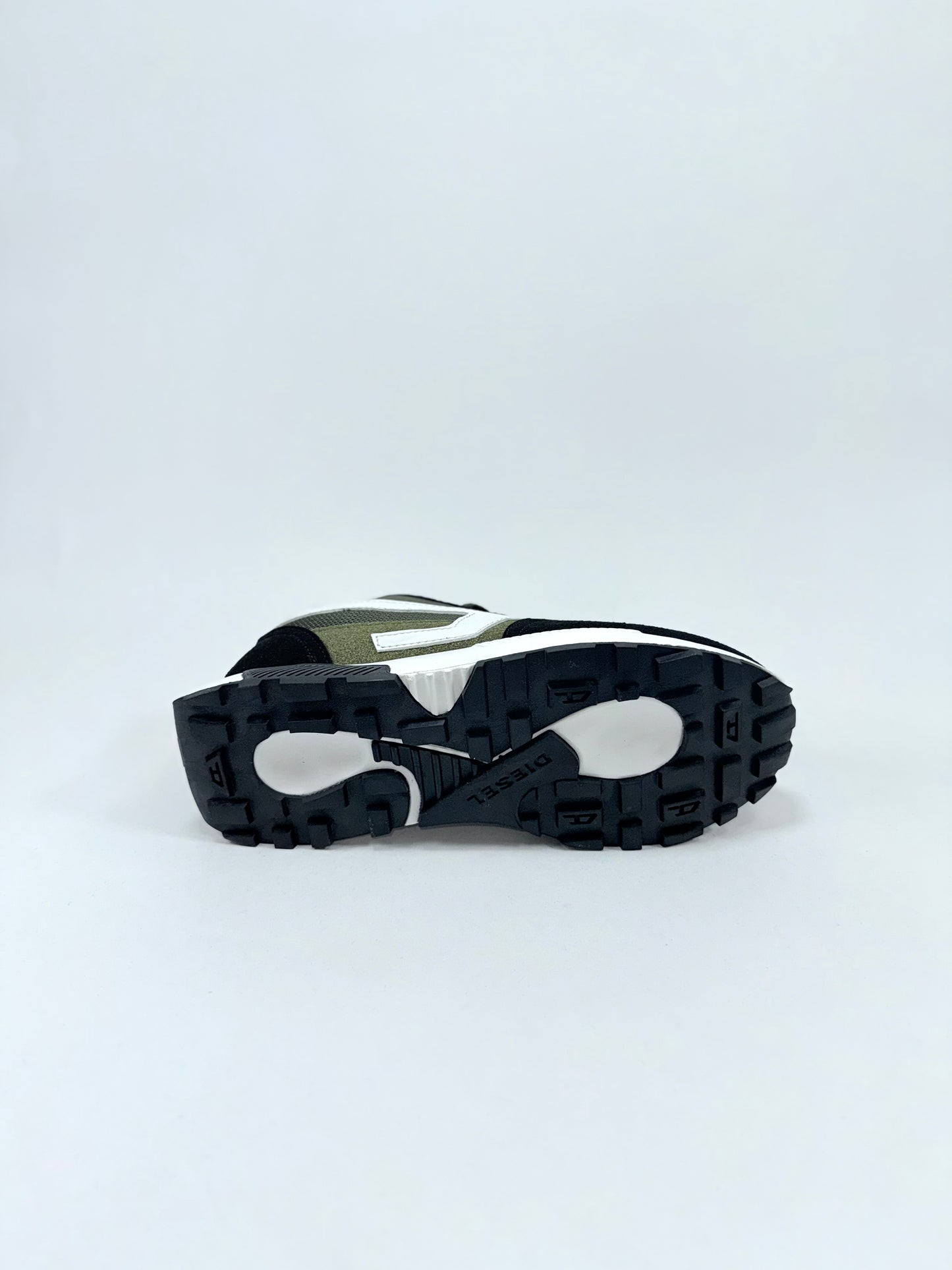 Diesel Styche Negra Blanca