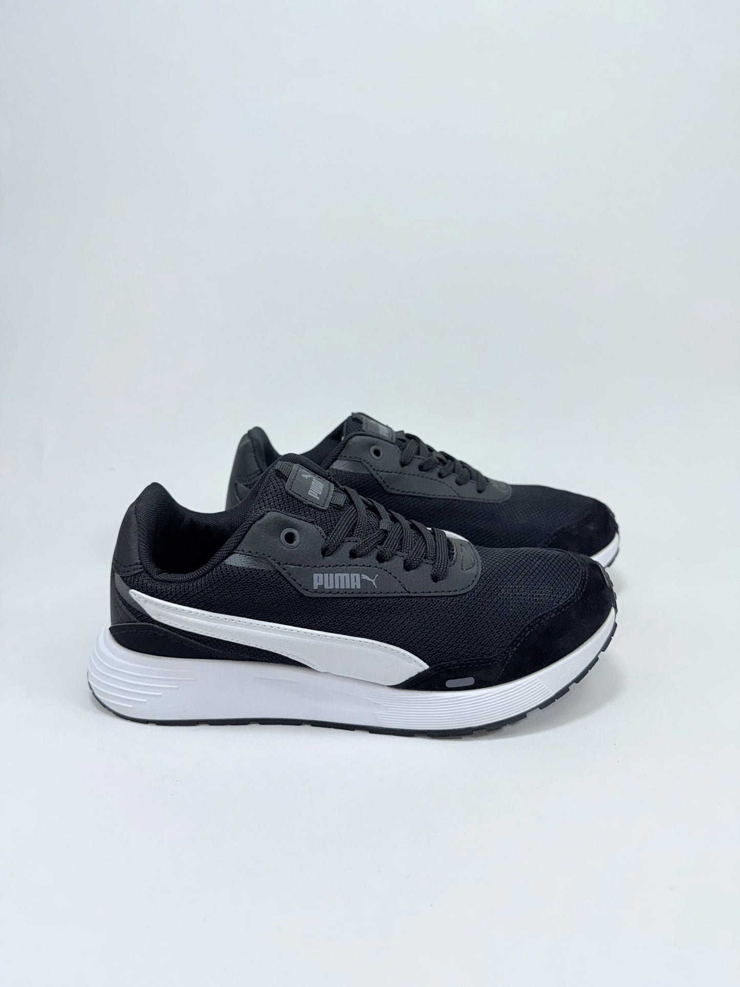 Puma Runtamed Negra Blanca