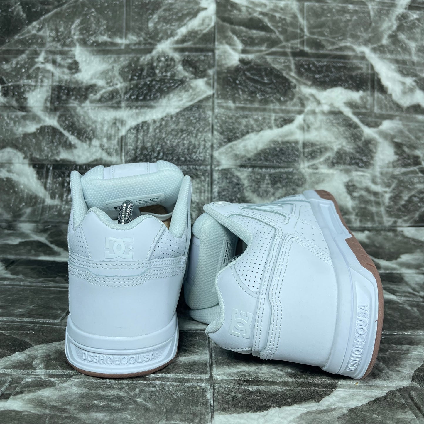 DC Shoes