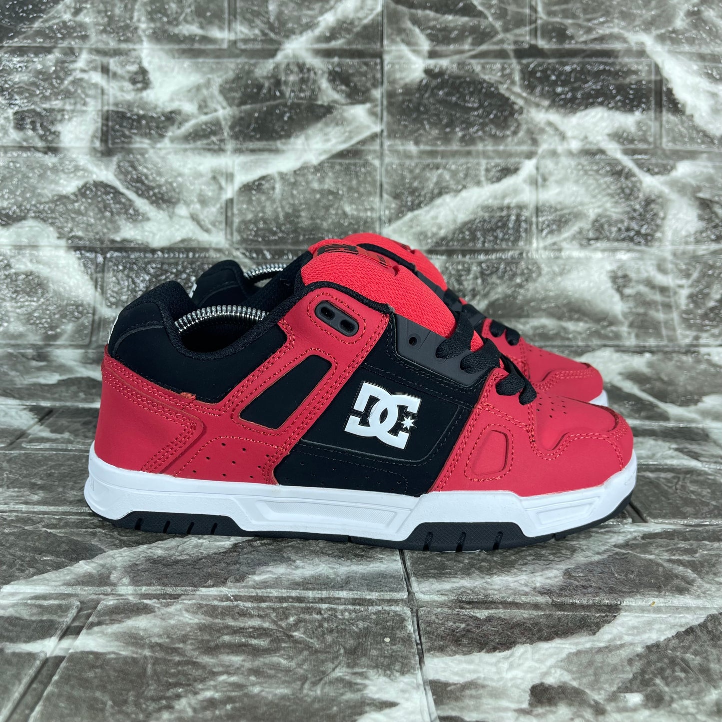 DC Shoes
