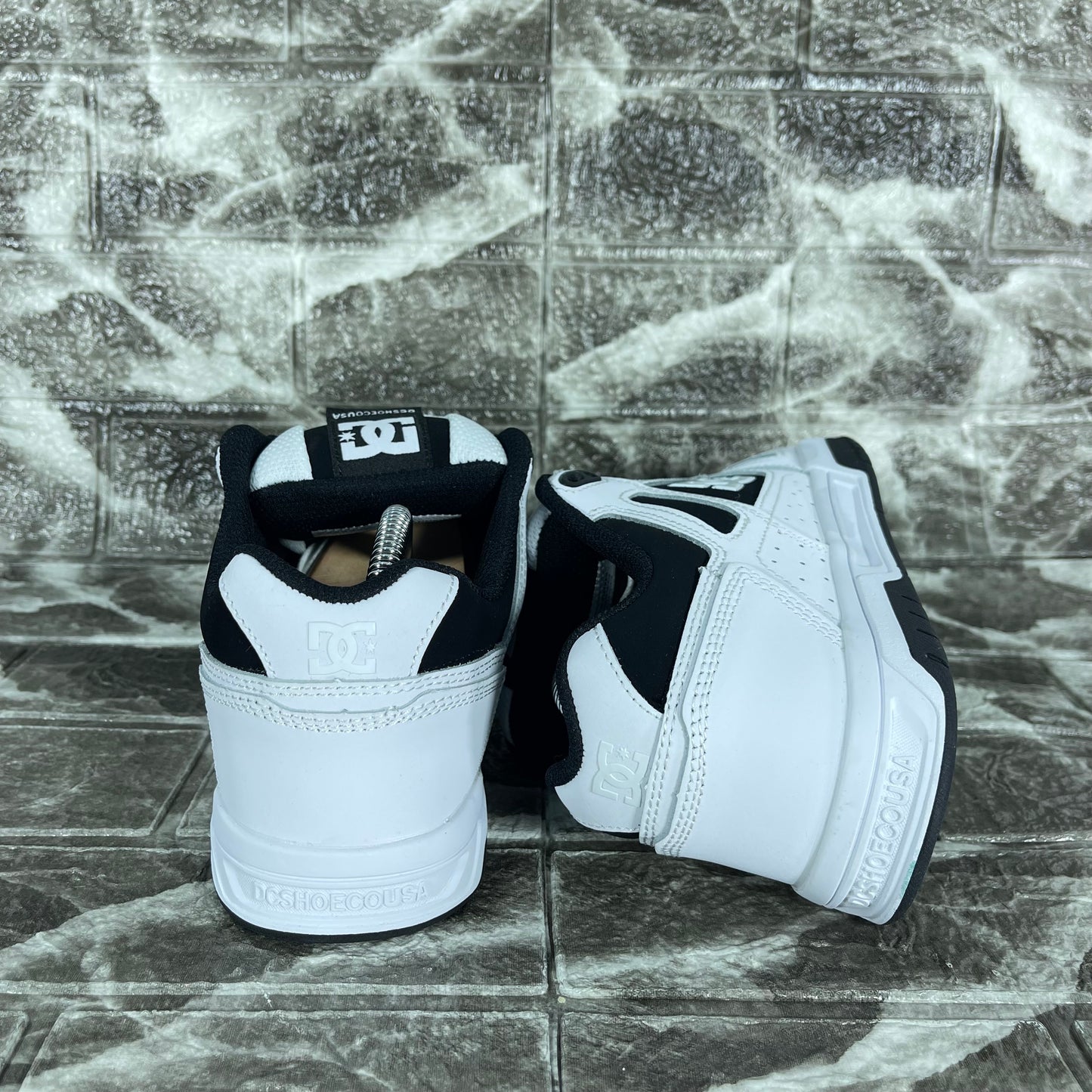 DC Shoes
