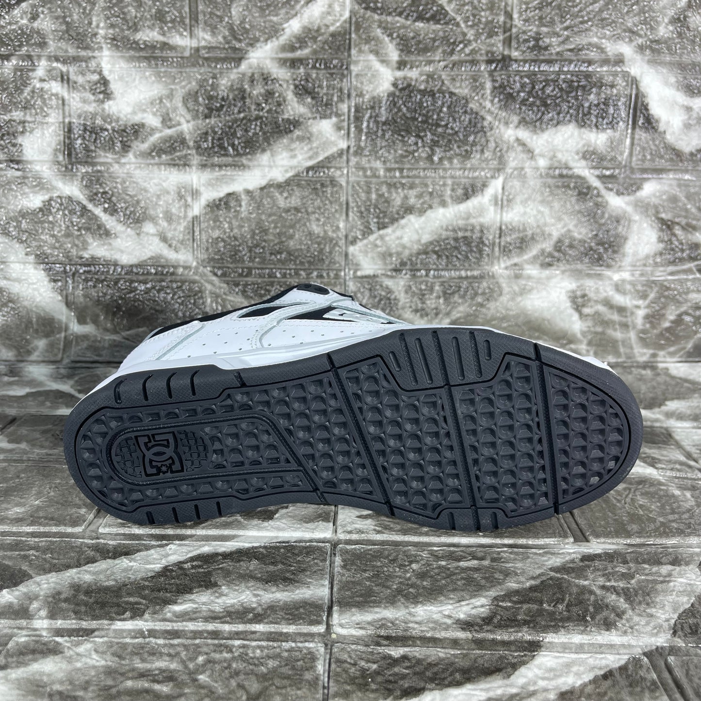 DC Shoes