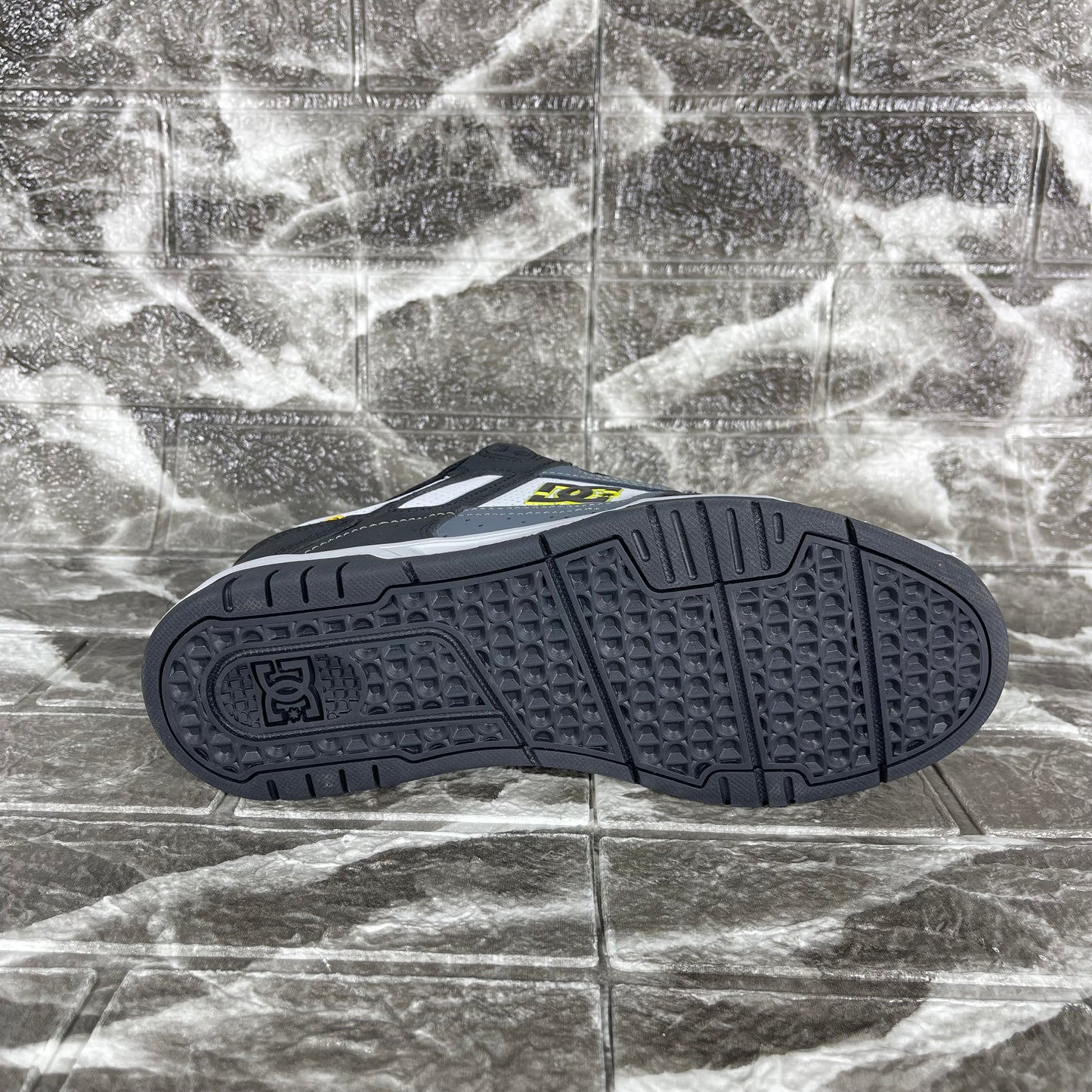 DC Shoes