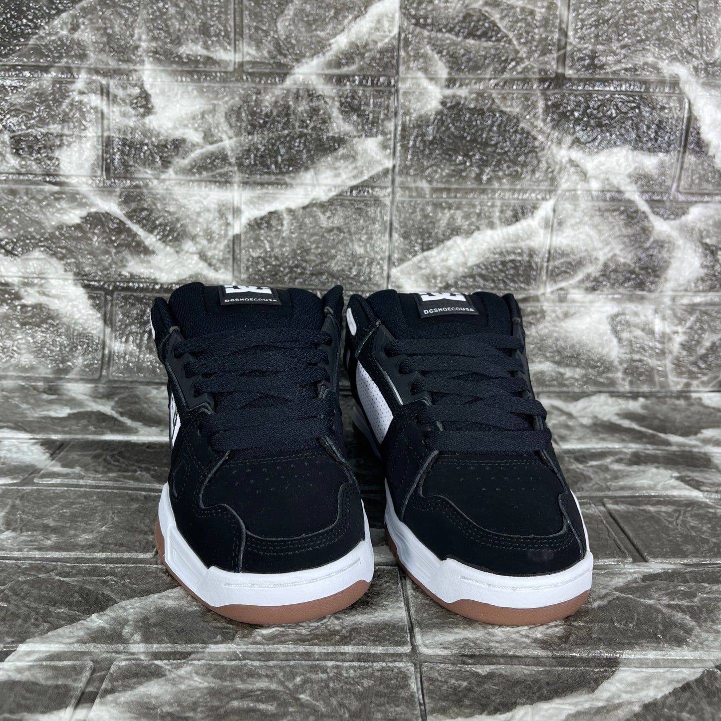DC Shoes