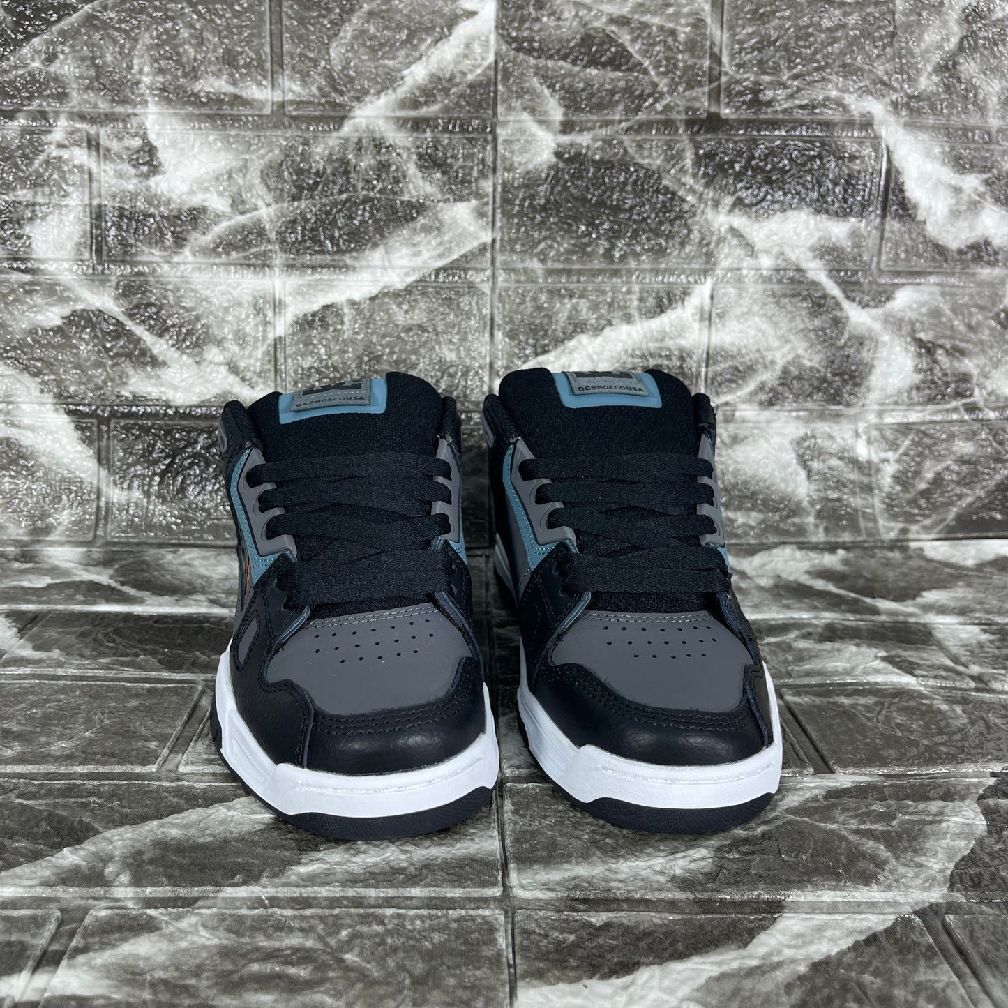 DC Shoes