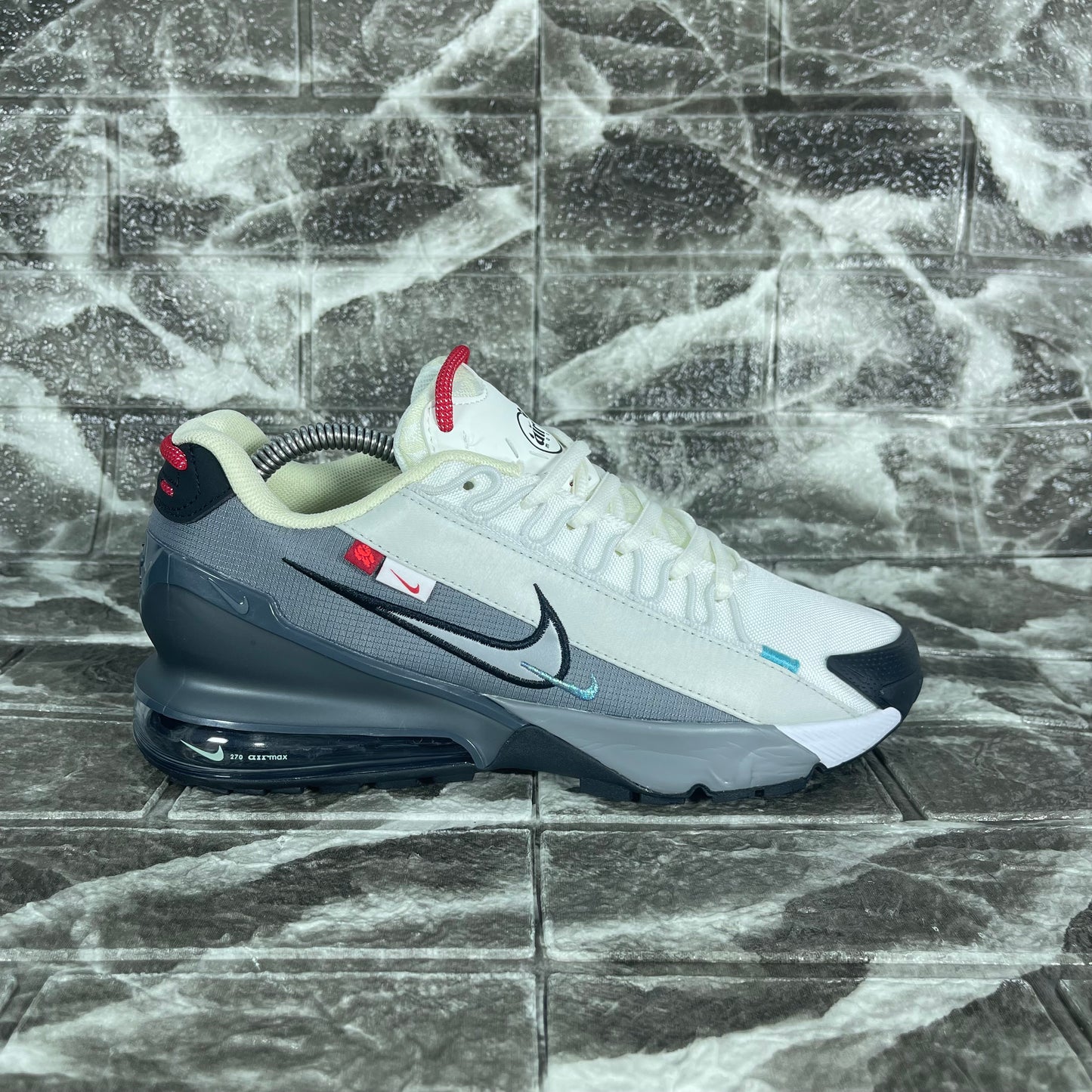Nike Air Max Pulse Roam