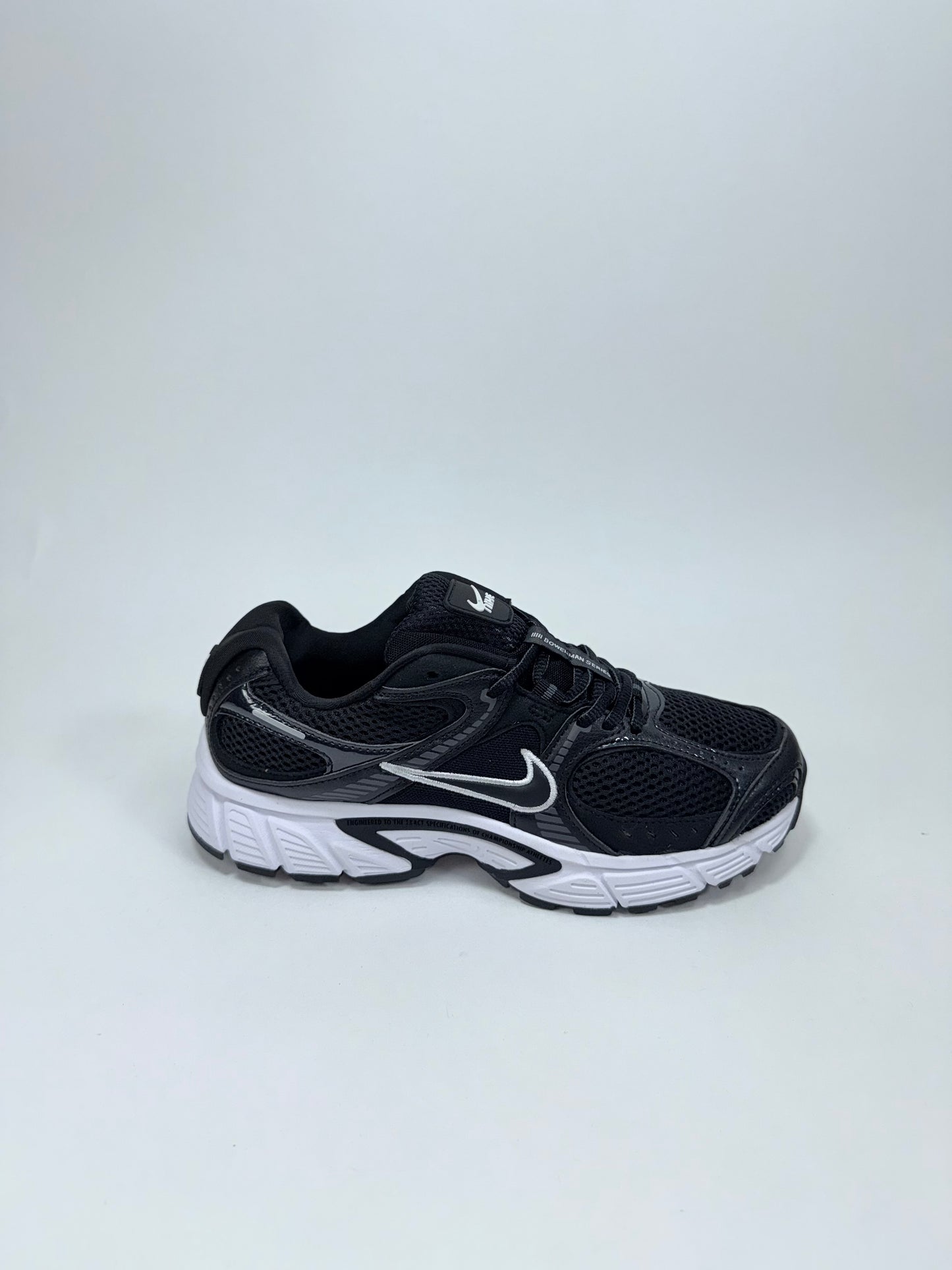 Nike Vomero Negra Blanca