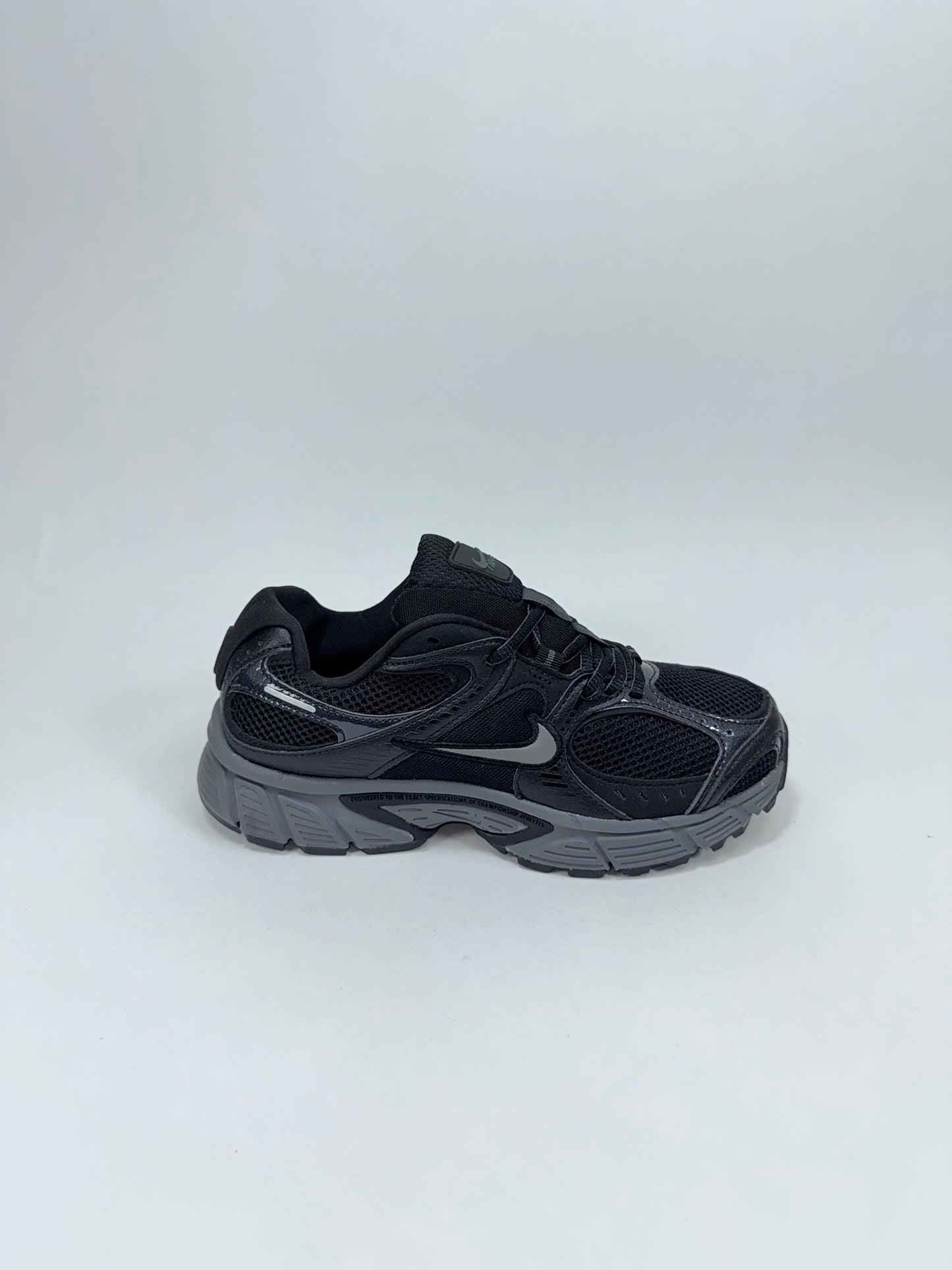 Nike Vomero Negra Gris