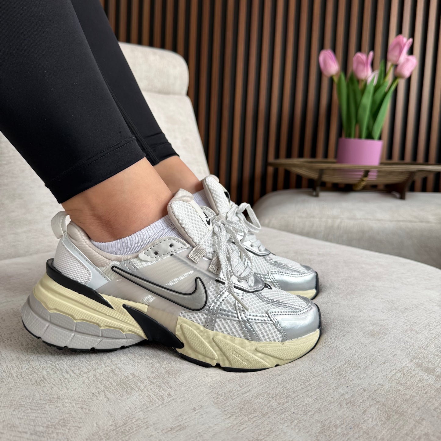 NIKE V2K