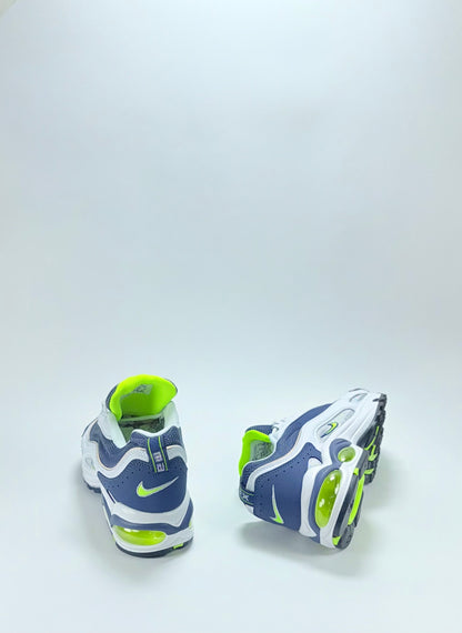 Nike Tailwind 2