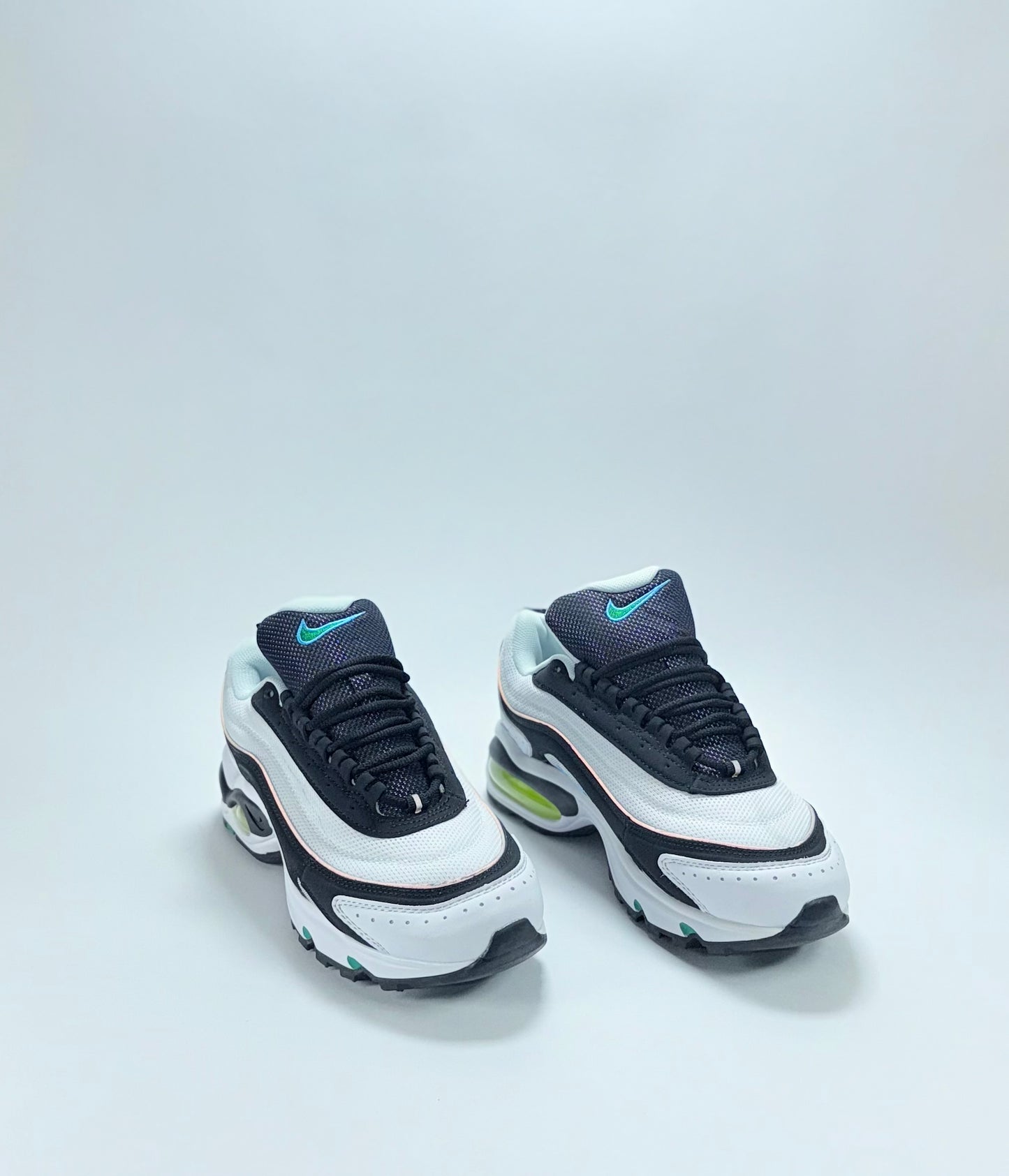 Nike Tailwind 2