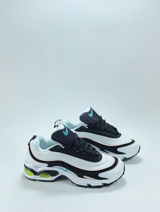 Nike Tailwind 2