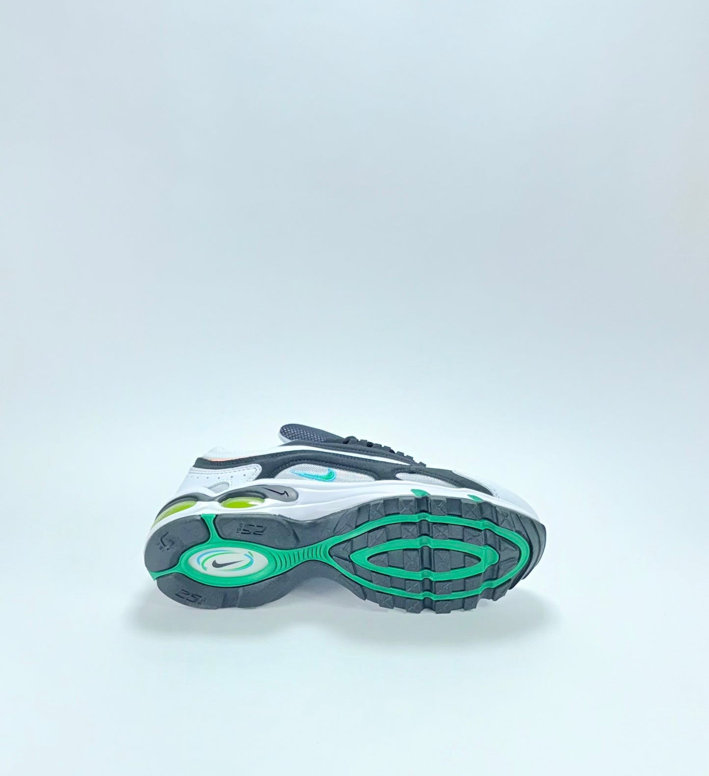 Nike Tailwind 2