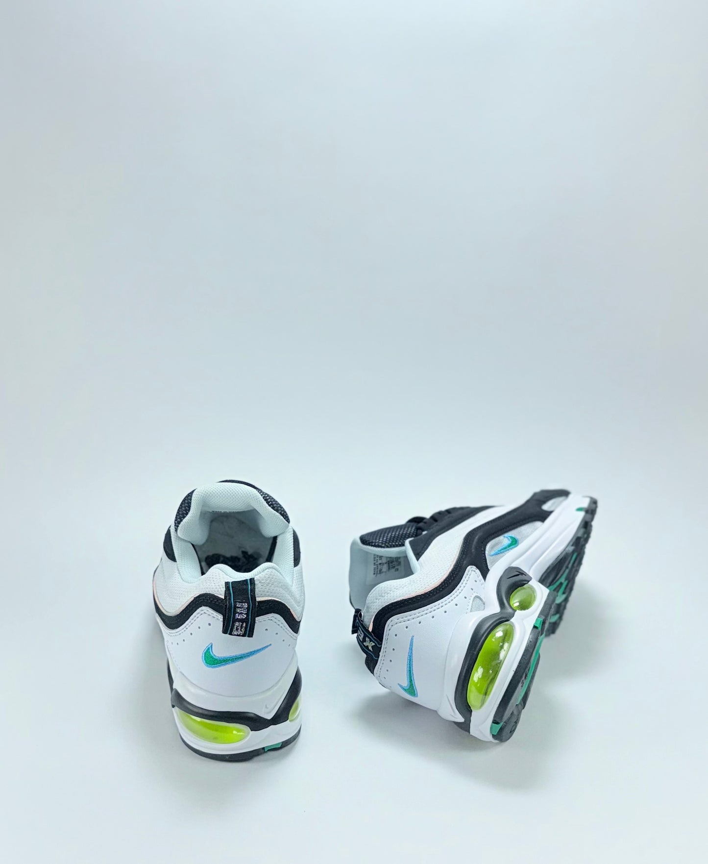 Nike Tailwind 2