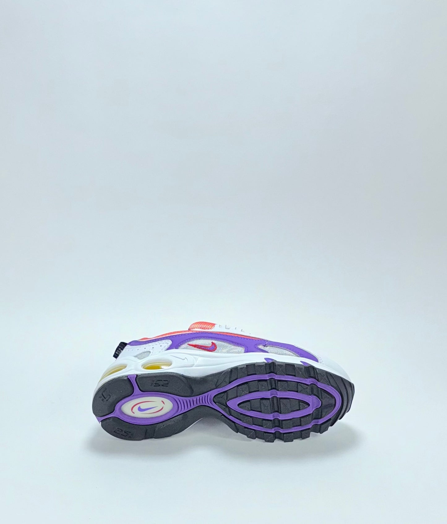 Nike Tailwind 2