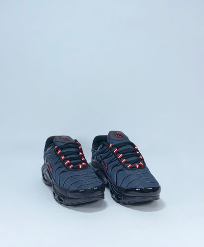 Nike TN Gris Negra Roja