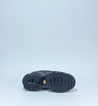 Nike TN Gris Negra Roja