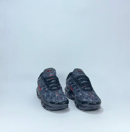 Nike TN Negra Roja