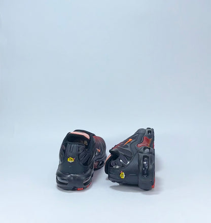 Nike TN Roja Negra