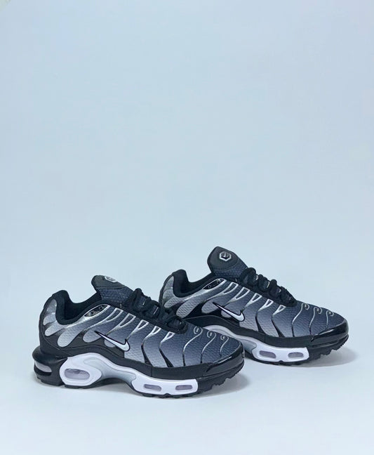 Nike TN Blanca Negra