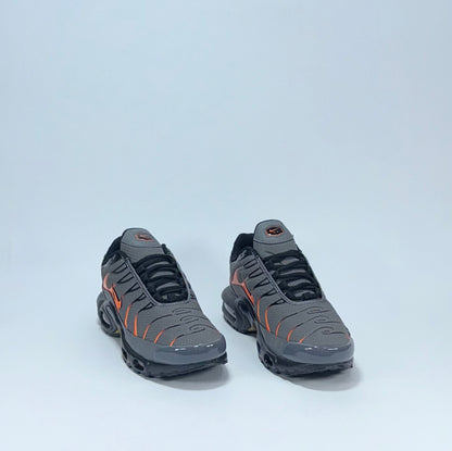 Nike TN Gris Naranja