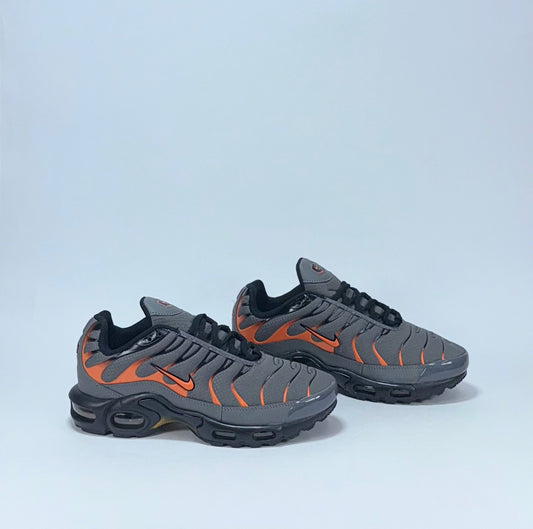 Nike TN Gris Naranja