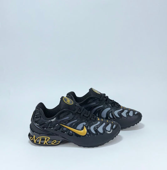Nike Air Max Drift Negra Dorada