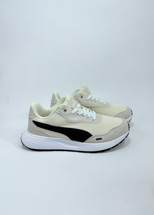 Puma Runtamed Beige Negra