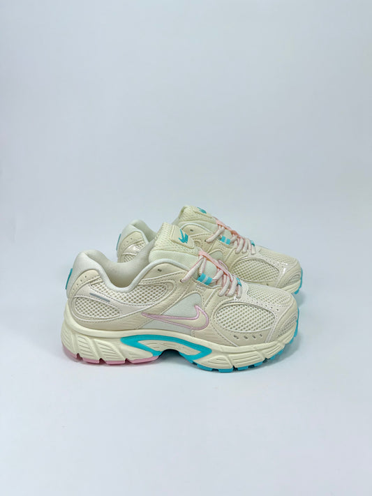 Nike Vomero Beige Azul