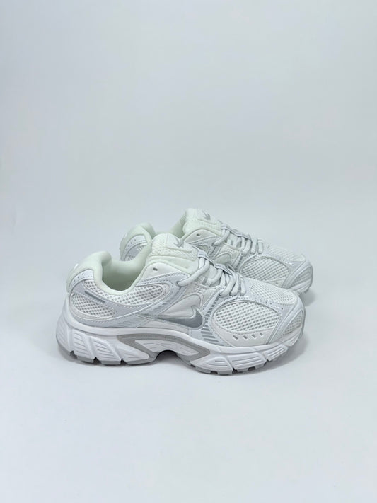 Nike Vomero Blanca Gris