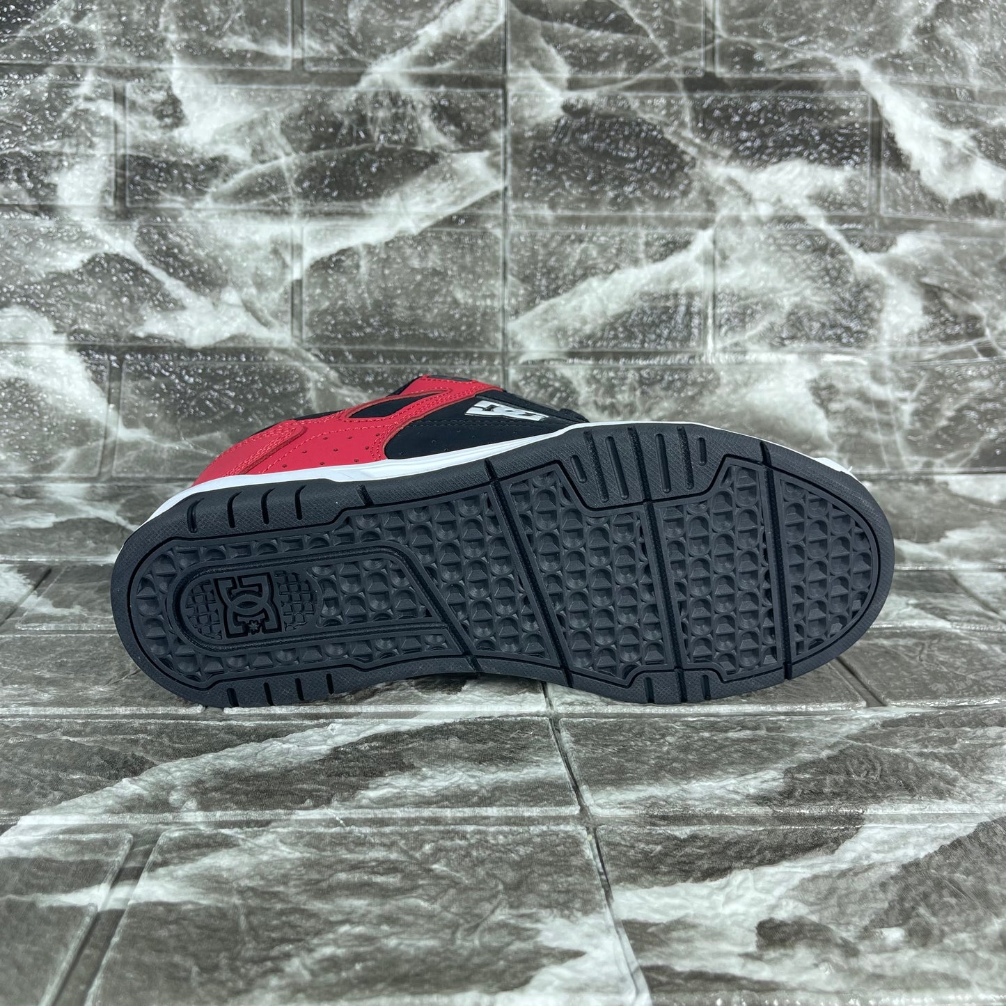 DC Shoes