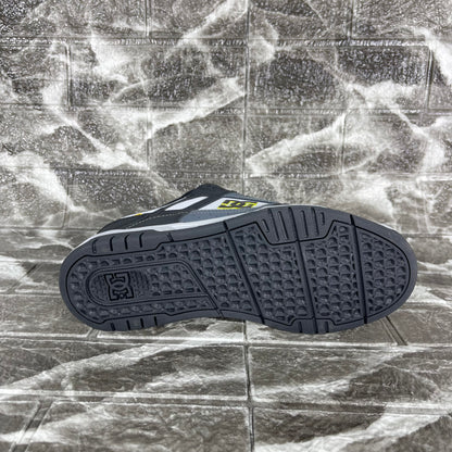 DC Shoes