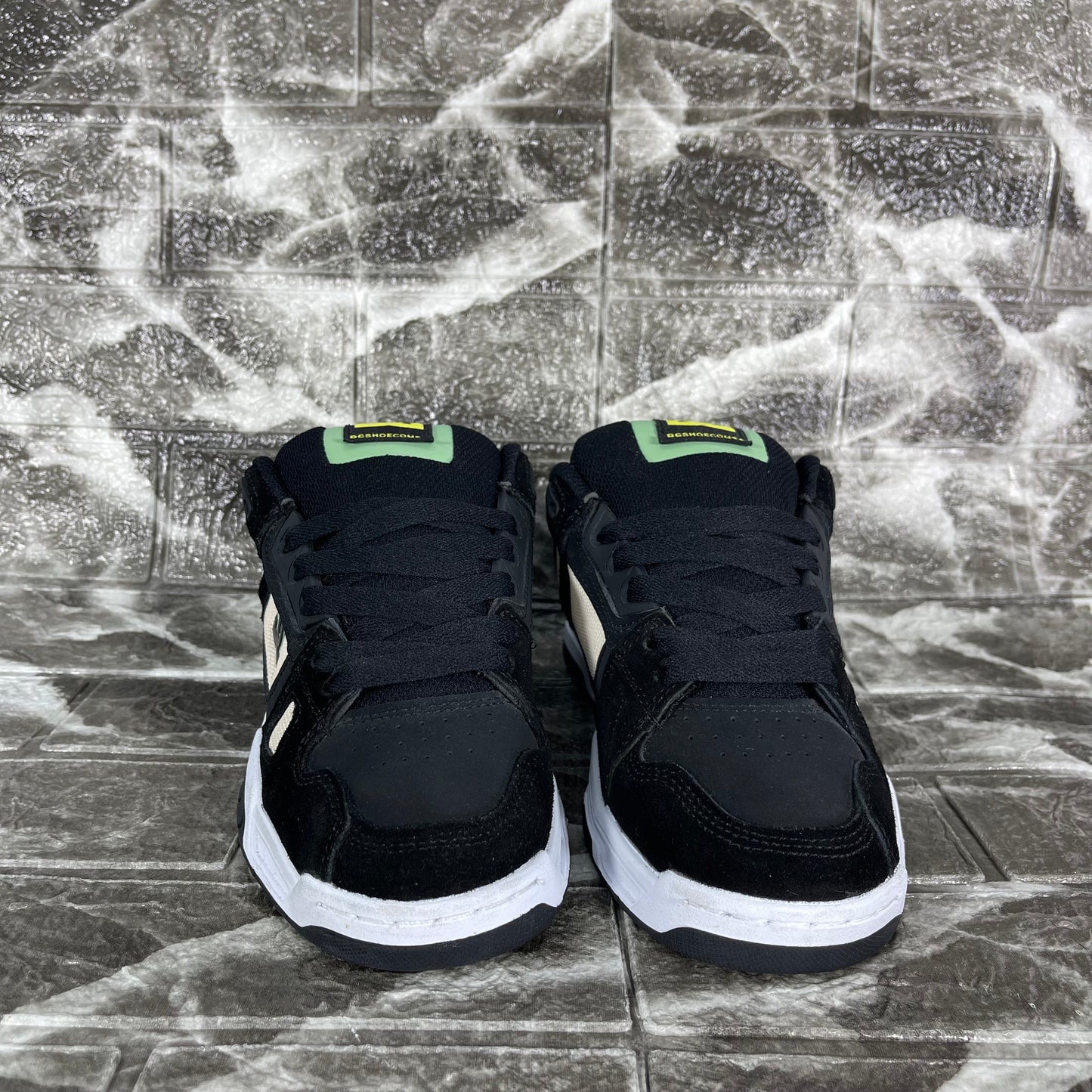 DC Shoes