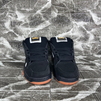 DC Shoes